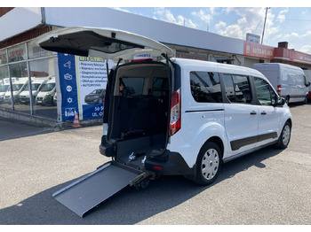 Automobil FORD