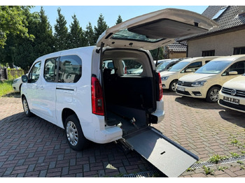 Automobil OPEL