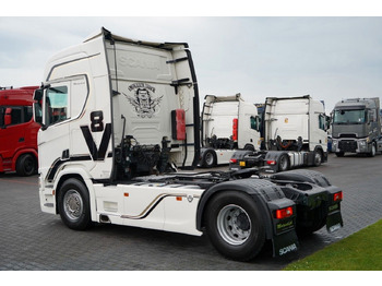 Lizing  Scania R 520 / V8 / HYDRAULIKA / RETARDER / I-PARK COOL Scania R 520 / V8 / HYDRAULIKA / RETARDER / I-PARK COOL: slika 4