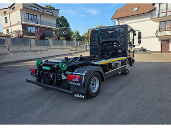 Novu Kamion sa hidrauličnom kukom MAN TGL 12.250 nowe urządzenie hakowe SKIBICKI HKS 8/3300 ATEGO / TGM: slika 2 Novu Kamion sa hidrauličnom kukom MAN TGL 12.250 nowe urządzenie hakowe SKIBICKI HKS 8/3300 ATEGO / TGM: slika 2