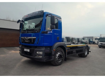 Kamion sa hidrauličnom kukom MAN TGM 18.340