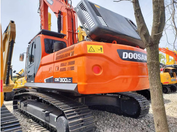 Bager guseničar DOOSAN DX300