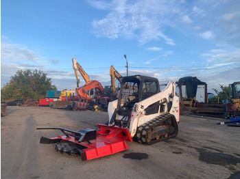 Mini utovarivač BOBCAT T590