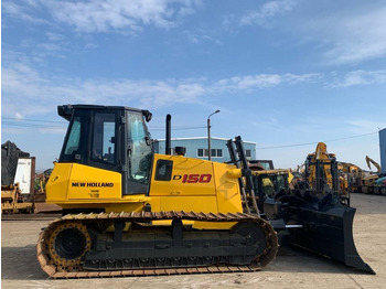 Buldožer New Holland D 150: slika 2