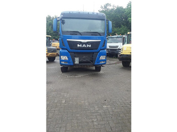 Tegljač MAN TGX 18.460PS 4x4 Hydrodrive: slika 2