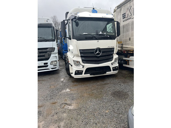 Tegljač MERCEDES-BENZ Actros 1842