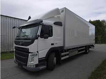 Kamion sa zatvorenim sandukom VOLVO FM 330
