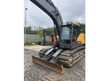 Bager guseničar Volvo EC 160 E: slika 2