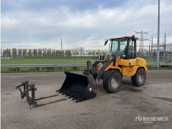 Utovarivač točkaš VOLVO L30B