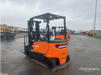 Električni viljuškar DOOSAN