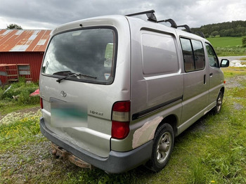 Mali kombi Toyota Hiace 4x4: slika 5