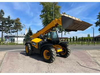 Teleskopski upravljač JCB
