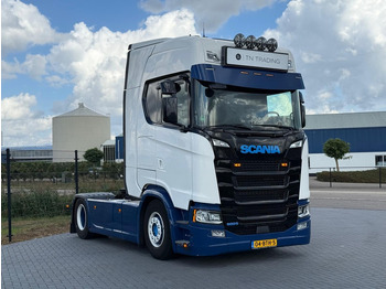 Tegljač SCANIA S 500