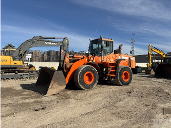Utovarivač točkaš DOOSAN DL300