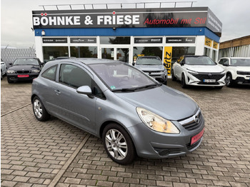 Automobil OPEL