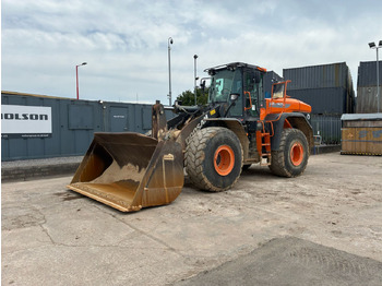 Utovarivač točkaš DOOSAN DL420