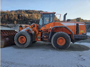 Utovarivač točkaš DOOSAN DL450