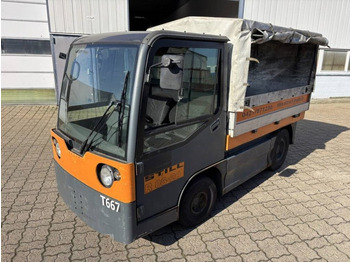 Kamion sa tovarnim sandukom