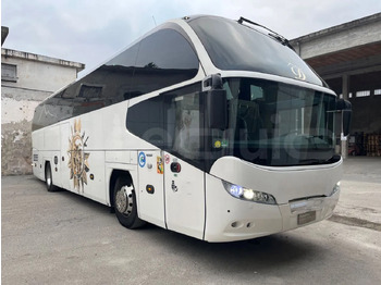 Turistički autobus NEOPLAN