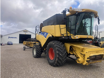 Kombinovani kombajn NEW HOLLAND CR980