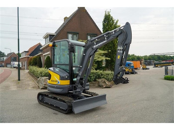 Mini bager Eurotrac HE26-SR: slika 3 Mini bager Eurotrac HE26-SR: slika 3