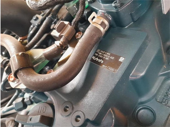 Zglobni utovarivač Eurotrac W12: slika 5
