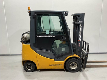 Gasni viljuškar JUNGHEINRICH TFG