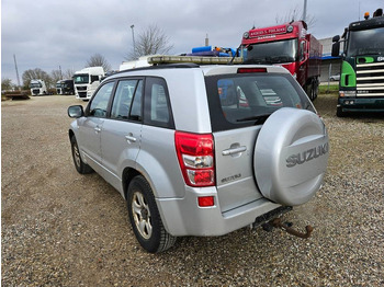 Dostavno vozilo sa zatvorenim sandukom Suzuki Grand Vitara 2,0 GLX aut. Van 5d: slika 3