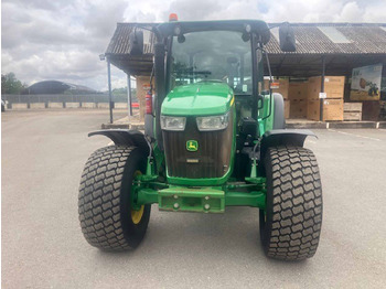 Traktor John Deere 5085M: slika 3
