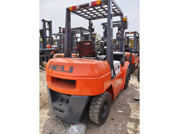 Dizel viljuškar Used 3-Ton Heli Diesel Forklift Truck Model CPCD30: slika 3 Dizel viljuškar Used 3-Ton Heli Diesel Forklift Truck Model CPCD30: slika 3