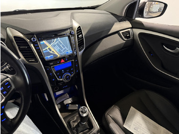 Hečbek Hyundai | i30 | 1.6 GDI i-Catcher | 2012 | 287.418 km | 40XFT1 | Logisch: slika 2