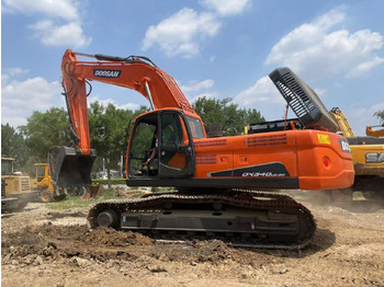 Bager guseničar DOOSAN DX340
