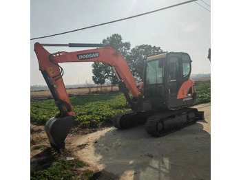 Mini bager DOOSAN DX60: slika 4
