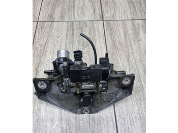 Motor i delovi za Kamion PODSTAWA FILTRÓW PALIWA VOLVO FH FM 4 RENAULT GAMA T C K RANGE Renault VOLVO FH FM 4 GAMA T C K RANGE 21843983  Renault VOLVO FH FM 4 RENAULT GAMA T C K RANGE: slika 4