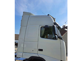 Kabina VOLVO FH12