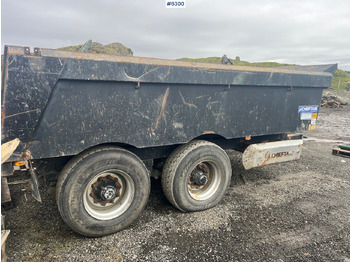 Traktorska prikolica za farmu/ Kiper 2012 Chieftain 20 ton 2 axle dump trailer: slika 4 Traktorska prikolica za farmu/ Kiper 2012 Chieftain 20 ton 2 axle dump trailer: slika 4