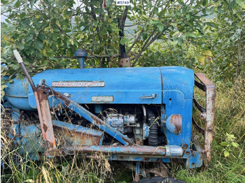 Traktor Ca. 1961 Fordson Super Major 4×2 Tractor w/ Bucket: slika 4