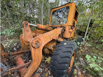 Utovarivač točkaš Hanomag wheel loader with bucket – repair object: slika 2 Utovarivač točkaš Hanomag wheel loader with bucket – repair object: slika 2