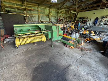 Oprema za prevrtanje i razlaganje JOHN DEERE