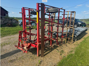 Oprema za obradu zemljišta VÄDERSTAD