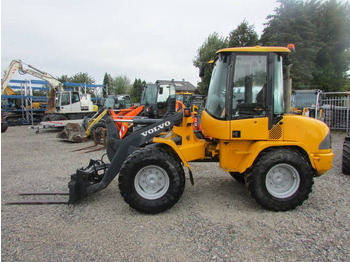 Utovarivač točkaš VOLVO L35