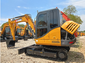 Bager guseničar XCMG XE60DA