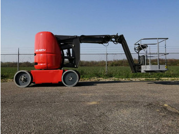 Zglobna platforma MANITOU