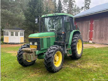 Poljoprivredna mašina JOHN DEERE 6200