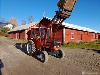 Traktor VALMET