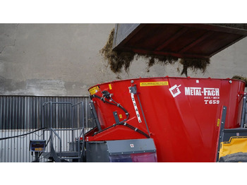 Prikolica za mešanje stočne hrane METAL-FACH