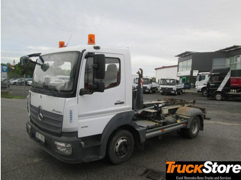 Kamion sa hidrauličnom kukom MERCEDES-BENZ Atego 916