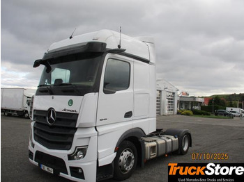 Tegljač MERCEDES-BENZ Actros 1845