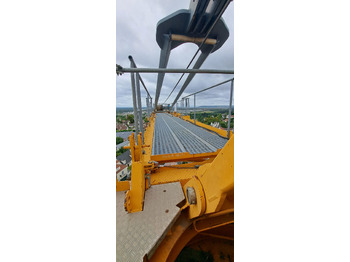Toranjski kran LIEBHERR