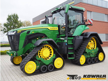 Traktor JOHN DEERE